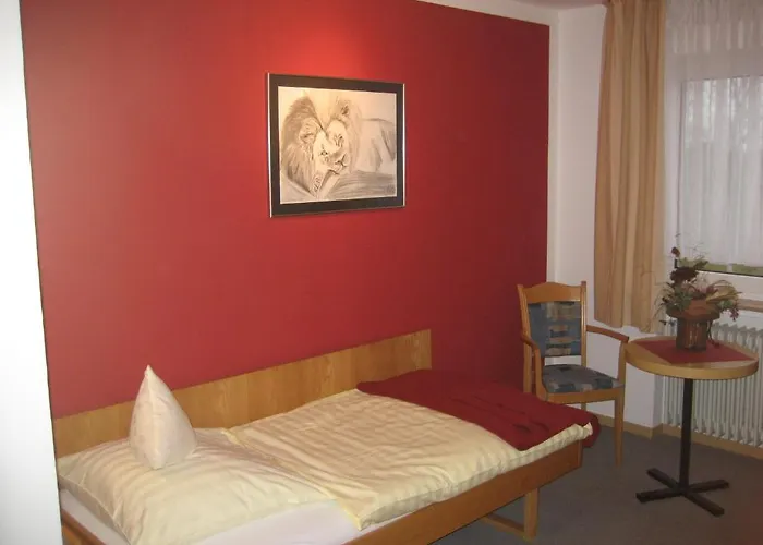 게스트하우스 Landgasthof Bergische Rhon 린들라